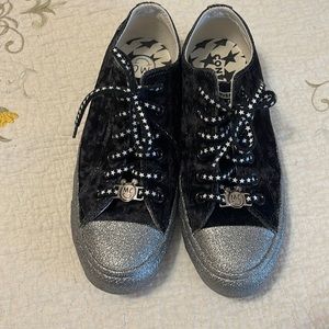 Miley Cyrus X converse black velvet silver glitter low tops 8